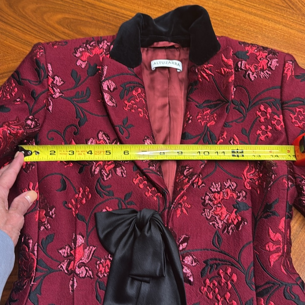 Altuzarra Red Floral Brocade Blazer with Black Satin Bows - Picture 8 of 9